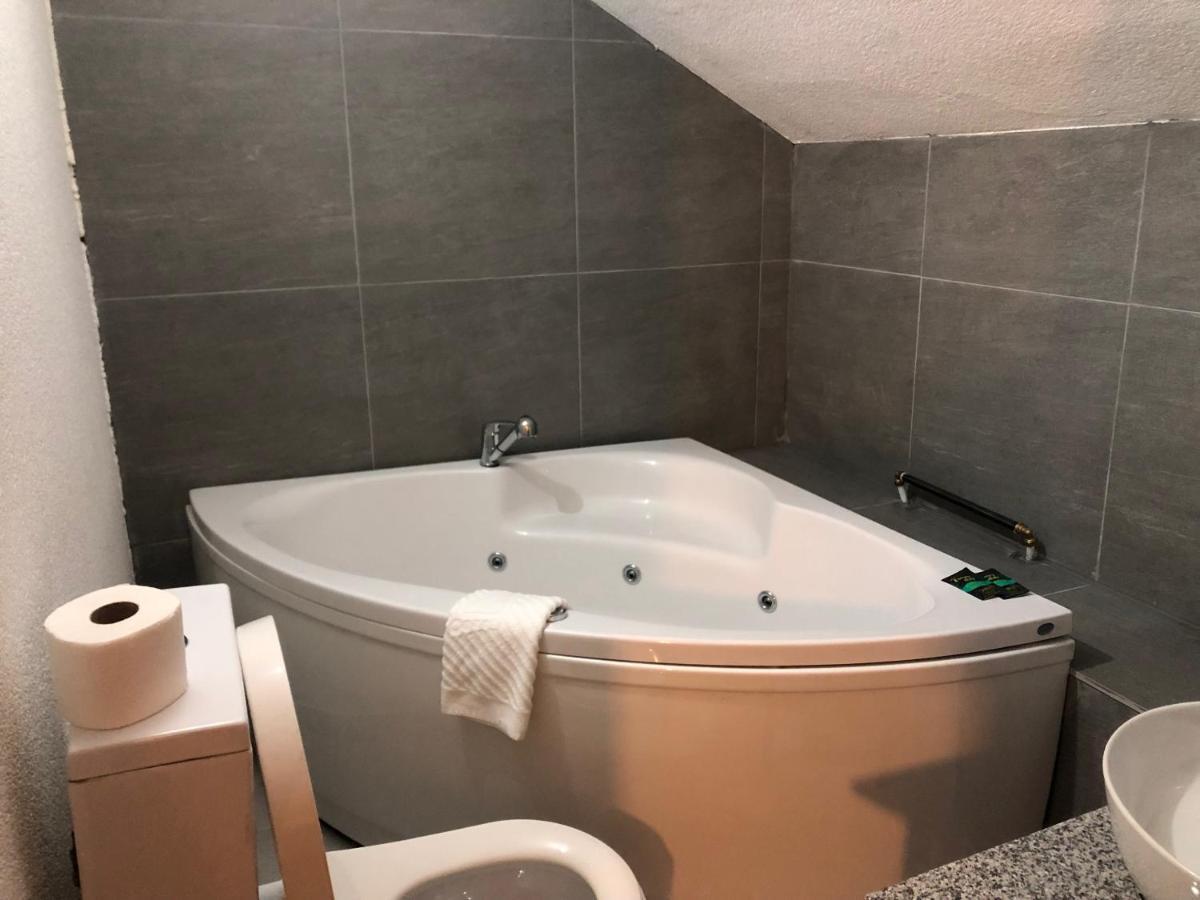 Attico Spa Kragujevac Exteriör bild