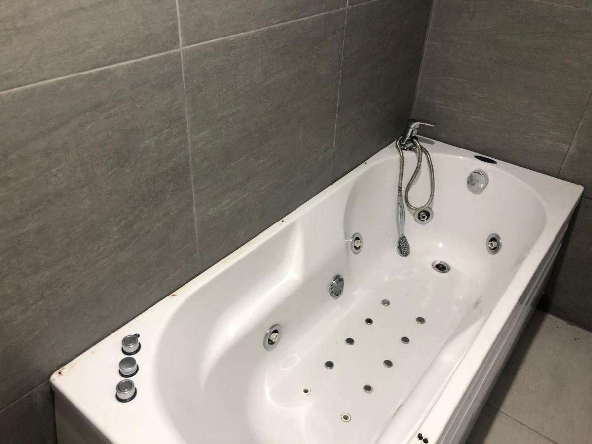 Attico Spa Kragujevac Exteriör bild